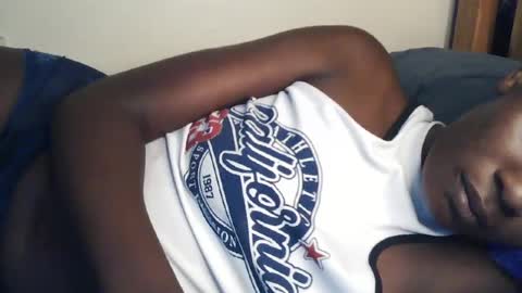Snapshot of pretty_ass07 chatting on June 2026 04:33:01 AM pretty_ass07 online show from June 2026 04:33:01 AM