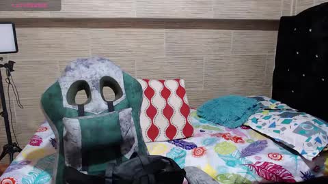 Snapshot of pretty_cristal22 chatting on January 2025 11:56:01 PM pretty_cristal22 online show from January 2025 11:56:01 PM