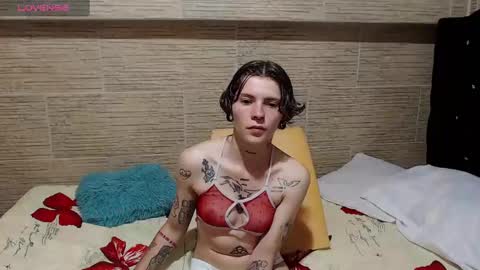 Snapshot of pretty_cristal22 chatting on February 2025 10:51:01 PM pretty_cristal22 online show from February 2025 10:51:01 PM