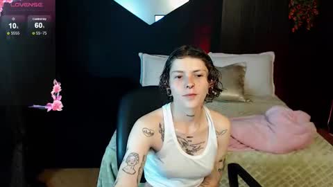 Snapshot of pretty_cristal22 chatting on February 2026 11:59:01 AM pretty_cristal22 online show from February 2026 11:59:01 AM