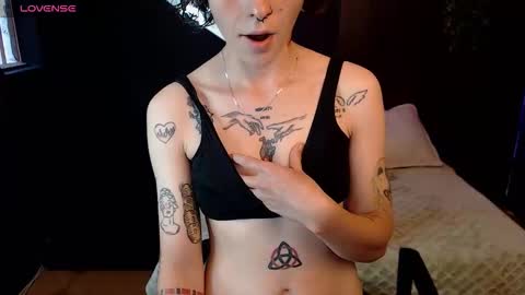 Snapshot of pretty_cristal22 chatting on February 2026 10:06:02 PM pretty_cristal22 online show from February 2026 10:06:02 PM