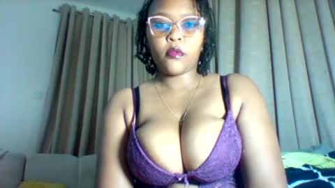 Snapshot of pretty_dee1 chatting on July 2026 03:48:01 AM pretty_dee1 online show from July 2026 03:48:01 AM