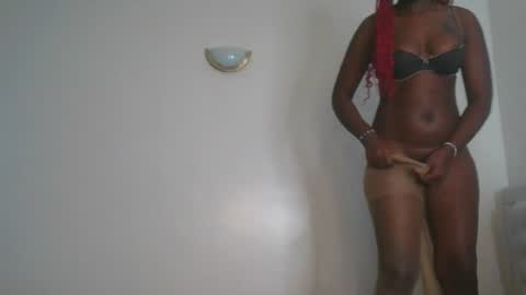 Snapshot of pretty_empress chatting on June 2026 10:15:01 AM pretty_empress online show from June 2026 10:15:01 AM