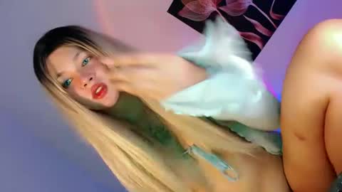 Flor online show from September 2025 09:52:02 PM