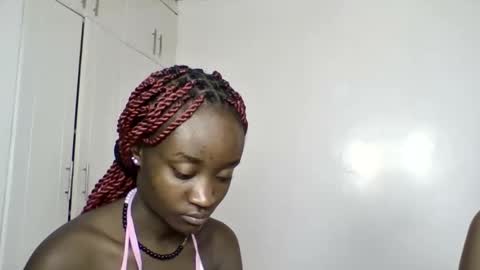 Snapshot of pretty_luv1 chatting on December 2025 08:00:01 AM pretty luv1 online show from December 2025 08:00:01 AM