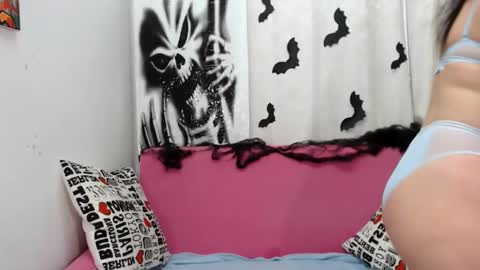 pretty_malika online show from October 2025 03:31:01 AM