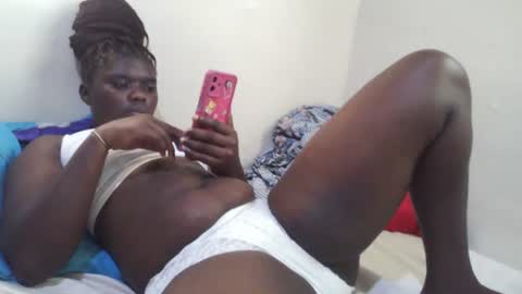 pretty_melan online show from June 2026 02:43:01 PM
