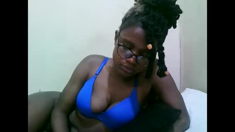 Snapshot of pretty_mellan chatting on January 2025 10:34:02 AM pretty_mellan online show from January 2025 10:34:02 AM