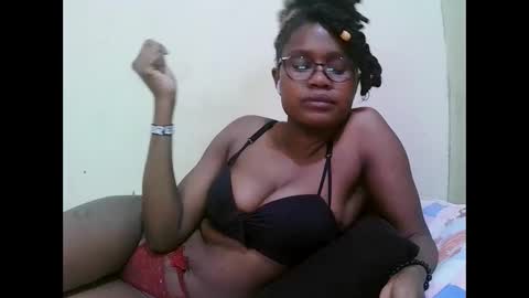 Snapshot of pretty_mellan chatting on January 2025 10:31:02 AM pretty_mellan online show from January 2025 10:31:02 AM