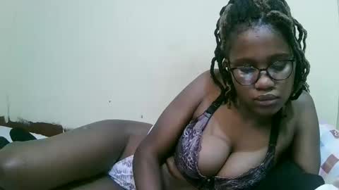 Snapshot of pretty_mellan chatting on February 2025 08:49:01 AM pretty_mellan online show from February 2025 08:49:01 AM