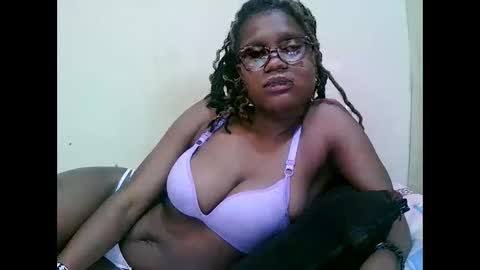 Snapshot of pretty_mellan chatting on March 2025 10:14:02 AM pretty_mellan online show from March 2025 10:14:02 AM