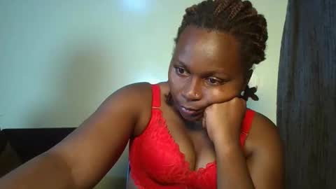 Snapshot of pretty_mwihaki chatting on January 2026 04:56:01 PM Essy online show from January 2026 04:56:01 PM