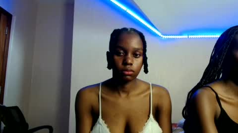 Snapshot of pretty_nyra chatting on June 2026 05:23:02 AM Nyra online show from June 2026 05:23:02 AM