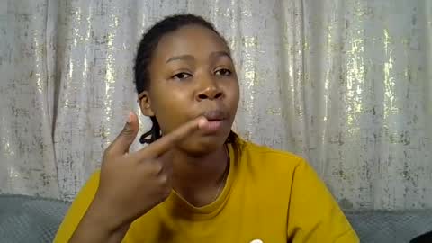 Snapshot of pretty_petite24 chatting on August 2026 09:37:02 AM pretty_petite24 online show from August 2026 09:37:02 AM