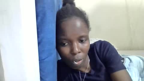 Snapshot of pretty_petite_ebony chatting on May 2026 02:07:02 AM pretty_petite_ebony online show from May 2026 02:07:02 AM