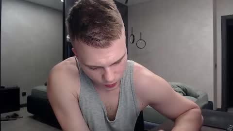 Snapshot of pretty_sweety chatting on July 2026 07:39:01 PM Justin online show from July 2026 07:39:01 PM