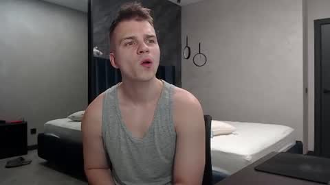 Snapshot of pretty_sweety chatting on July 2026 06:39:02 PM Justin online show from July 2026 06:39:02 PM