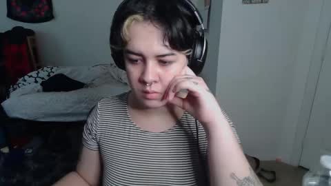 Mistress Mallad online show from November 2025 08:32:01 PM