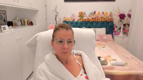 wilma online show from October 2025 08:43:01 PM