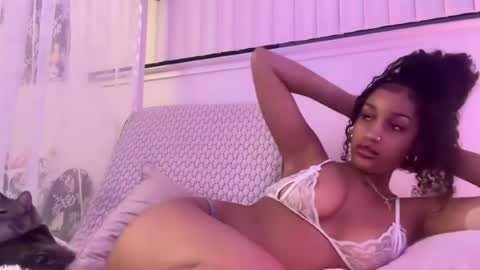 Snapshot of prettyblackgal chatting on July 2026 07:45:01 AM prettyblackgal online show from July 2026 07:45:01 AM
