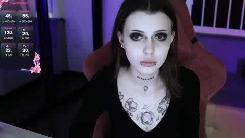 Violet online show from October 2025 11:12:02 PM