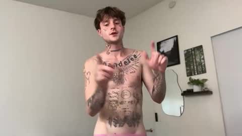 Snapshot of prettyboyszn chatting on June 2026 01:07:02 AM pretty boy online show from June 2026 01:07:02 AM
