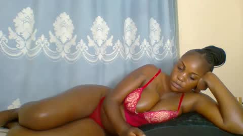 SHANIA online show from October 2025 08:42:02 PM