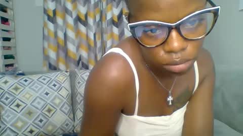 PrettyEla online show from February 2026 12:43:02 PM