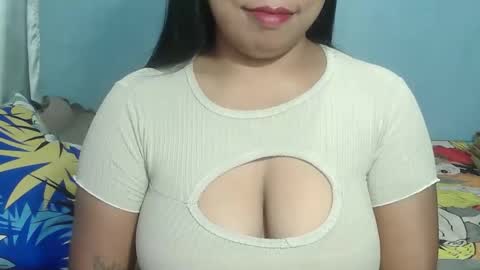 Snapshot of prettygirl_ynna chatting on February 2026 12:09:02 AM prettygirl_ynna online show from February 2026 12:09:02 AM