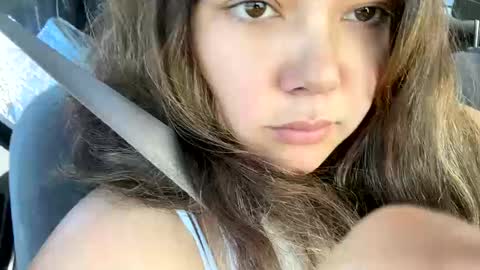 prettylatinamomma01 online show from October 2025 06:21:01 PM