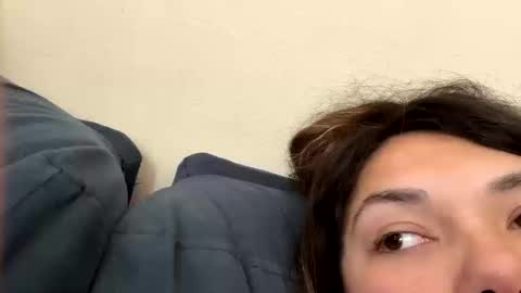 prettylatinamomma01 online show from October 2025 09:04:01 PM