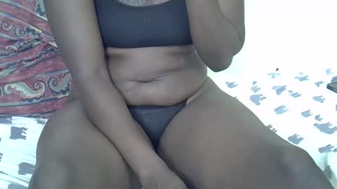 LILIAN online show from October 2025 09:23:01 AM