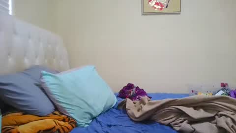 prettylondond online show from July 2026 01:10:02 AM
