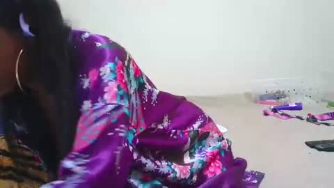 prettylondond online show from July 2026 06:07:02 PM