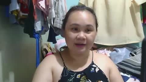 Snapshot of prettynhing chatting on January 2025 01:52:01 AM Nhing online show from January 2025 01:52:01 AM