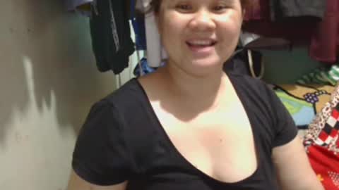 Snapshot of prettynhing chatting on February 2025 10:22:01 AM Nhing online show from February 2025 10:22:01 AM