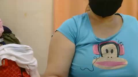 Snapshot of prettynhing chatting on September 2025 03:17:02 PM Nhing online show from September 2025 03:17:02 PM