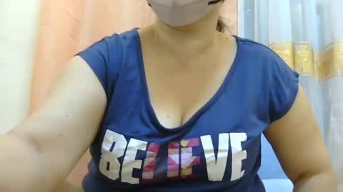 Snapshot of prettynhing chatting on October 2025 02:58:02 PM Nhing online show from October 2025 02:58:02 PM