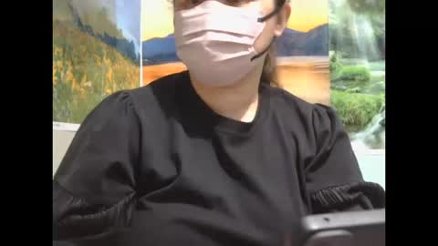 Snapshot of prettynhing chatting on October 2025 12:38:02 PM Nhing online show from October 2025 12:38:02 PM
