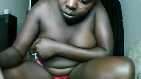 prettyreen online show from December 2025 02:48:01 PM