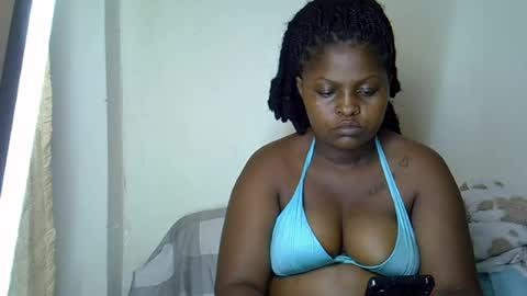 Snapshot of prettyriss chatting on June 2026 05:50:02 PM prettyriss online show from June 2026 05:50:02 PM