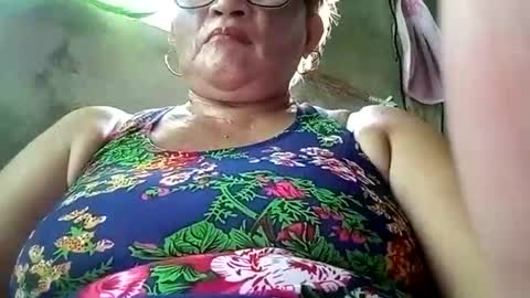 Snapshot of prettyrose01 chatting on June 2026 08:23:02 AM prettyrose01 online show from June 2026 08:23:02 AM