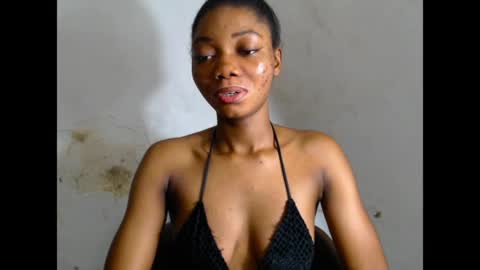 Snapshot of prettysexy6 chatting on April 2026 10:35:02 AM prettysexy6 online show from April 2026 10:35:02 AM