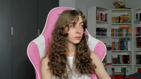Sophie  next stream will be at Monday  i will wait you guys  online show from November 2025 06:46:02 AM