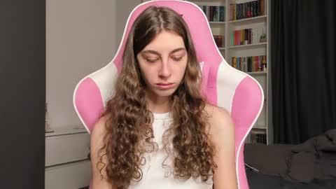 Snapshot of prettysomething chatting on June 2026 06:24:02 AM Sophie next stream will be at Monday i will wait you guys online show from June 2026 06:24:02 AM