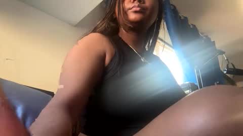 prettyyalisha online show from April 2026 01:50:02 PM