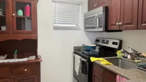 prettyyykittyyy22 online show from September 2025 06:02:02 PM