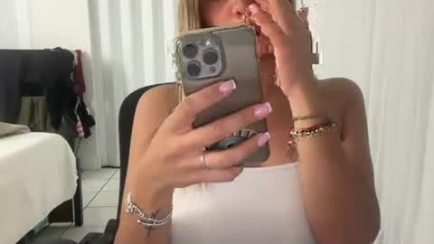 prettyyykittyyy22 online show from April 2026 03:53:02 AM