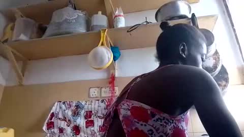 prettyzuzu online show from September 2025 05:40:01 AM