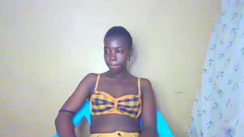 prettyzuzu online show from September 2025 05:40:01 AM